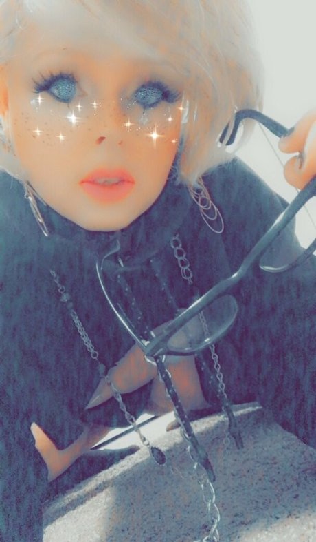 fans asiatiques célèbres nue en haute qualité des photos