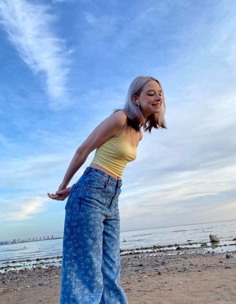 Opshi modèle gratuit des photos