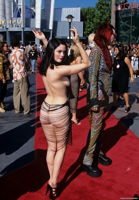 fellation publique onlyfans magnifique parfait des photos