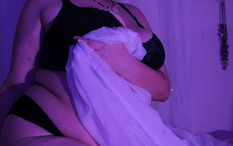 aphroditetummy art modèle galerie