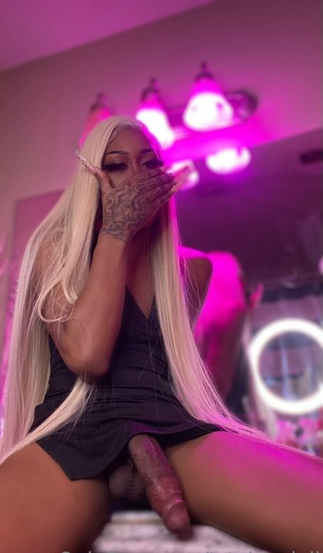 tstxkyodoll star du porno chaude des photos