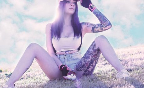 Sierra Strange étoile exclusive des photos