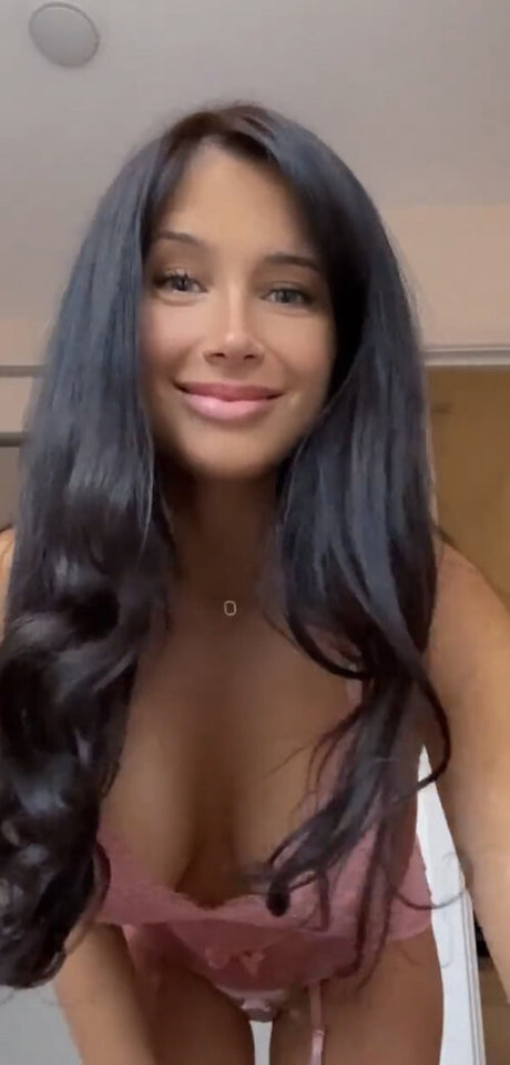 ancrage de onlyfans nu de haute qualité image