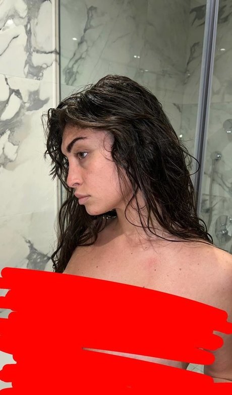 Annarita Esposito star du porno chaude photos