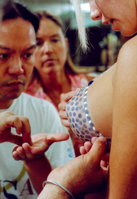 Kendra Wilkinson étoile de l'art collection