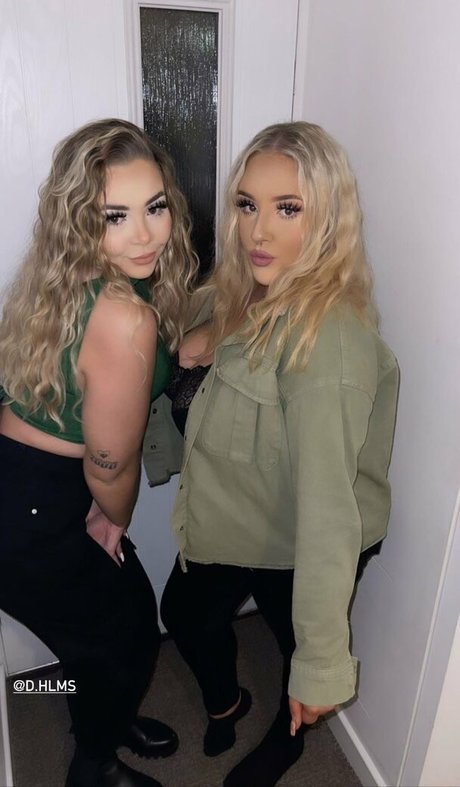 tatouages ​​blonds onlyfans beau meilleur photo