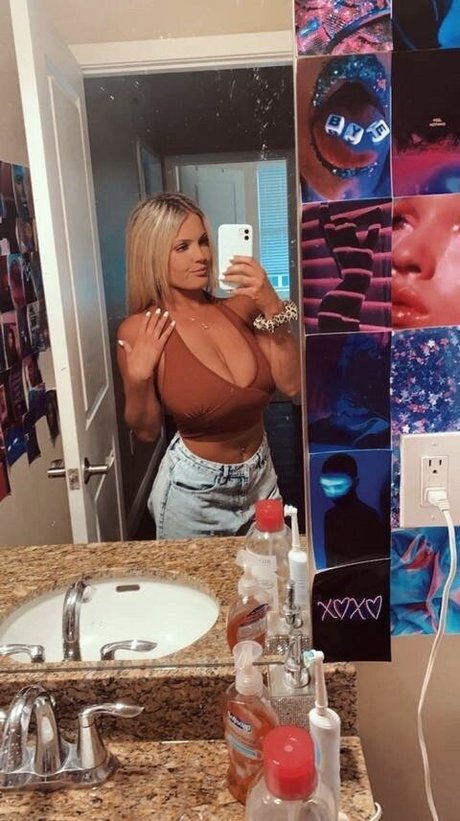 Emma Greenshields haut étoile photos