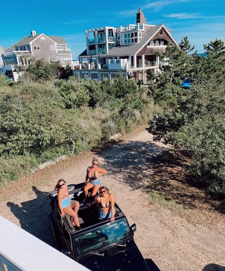 Emma Greenshields star pornographique collection