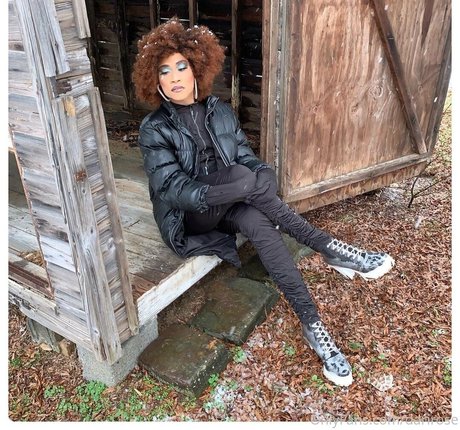 darirose actrice nue img