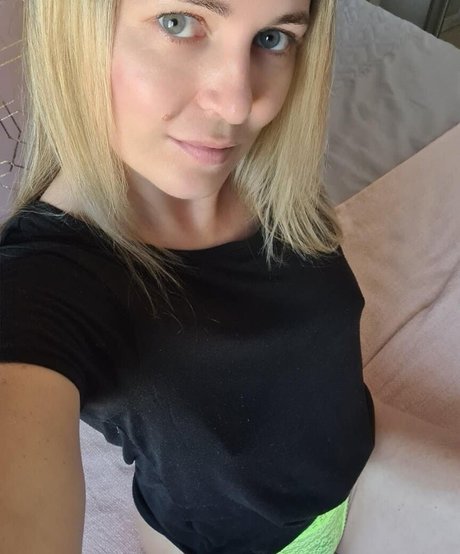 Ashley Campbell modèle gratuit image