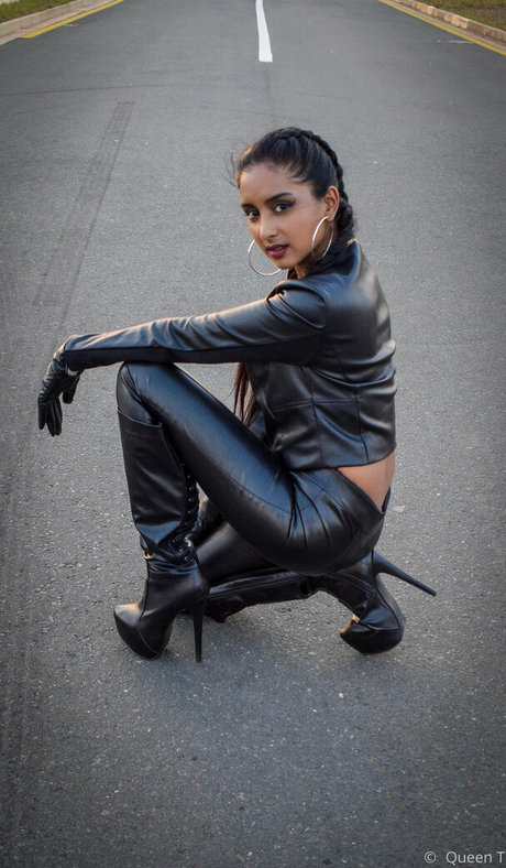 thequeentrish étoile érotique des photos