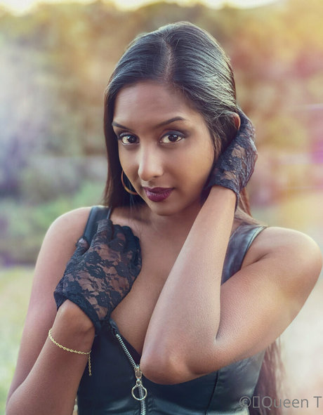 thequeentrish actrice porno photos