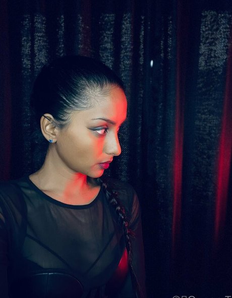 thequeentrish modèle gratuit archive