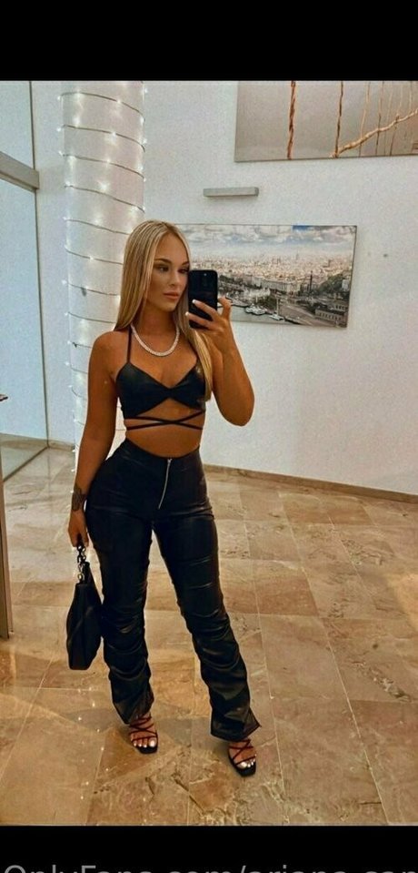 fellation asiatique onlyfans plutôt sexy img