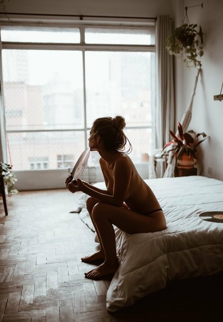 Victoria Basseto belle étoile photo