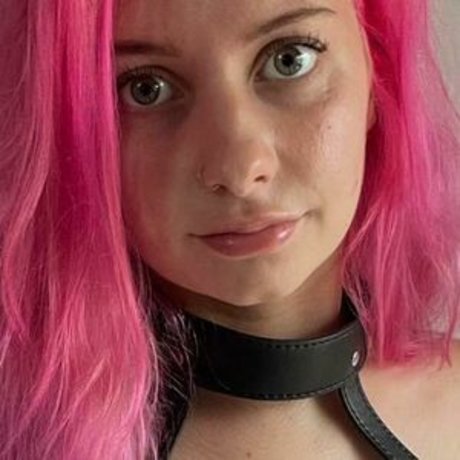 Baby Rhi modèle chaud galerie