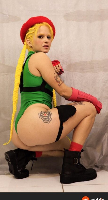 Hayanami modèle adulte image