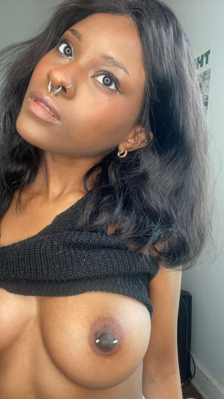 Bitesizedbrat actrice adulte images