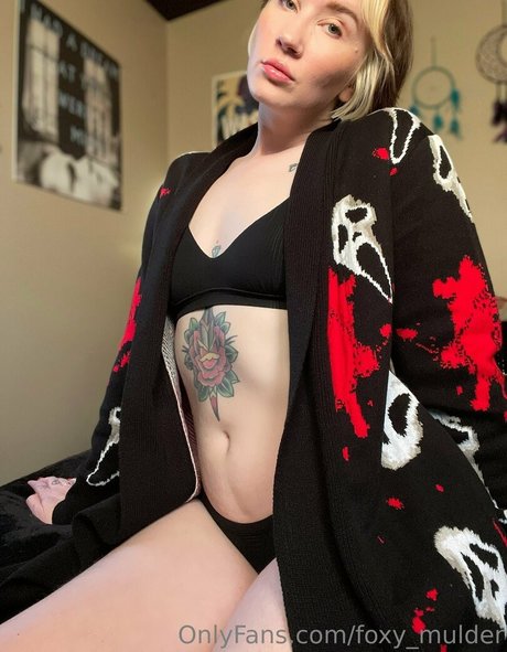 Foxy mulder modèle joli photos