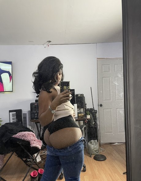 string gros cul onlyfans sexy chaud image