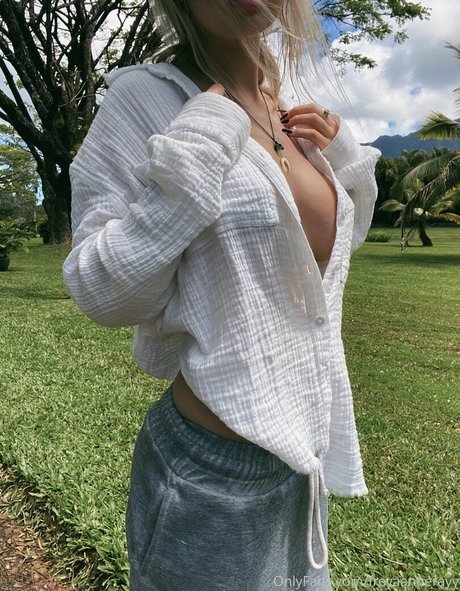 freyaannerayy étoile érotique photos