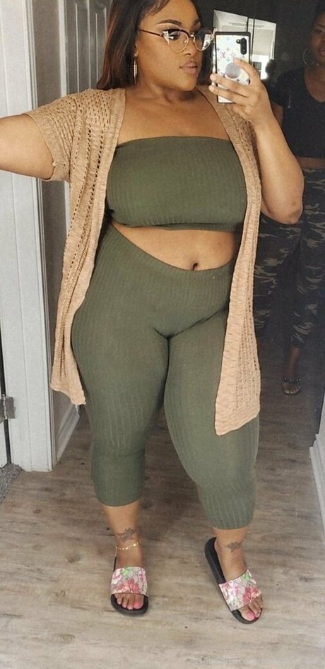 fineapple diva joli modèle des photos