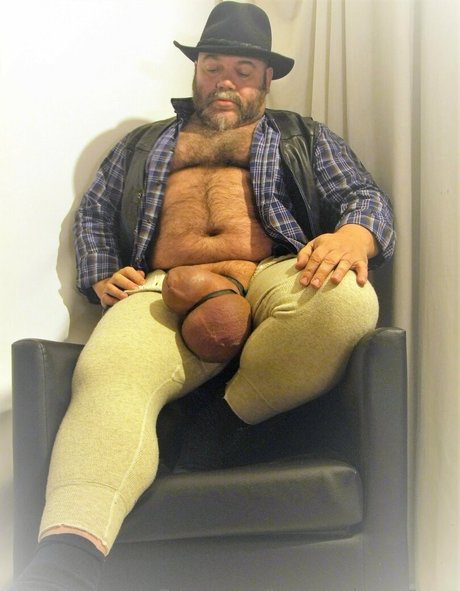 latina épaisse uniquementfans xxx haut img