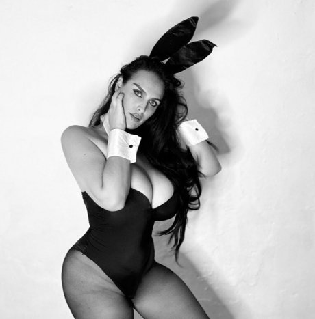 Castiza Vixens modèle nu images