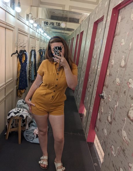 Eightbitbailey nus de stars du porno image