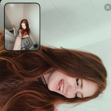 emilyyfiore modèle adulte images