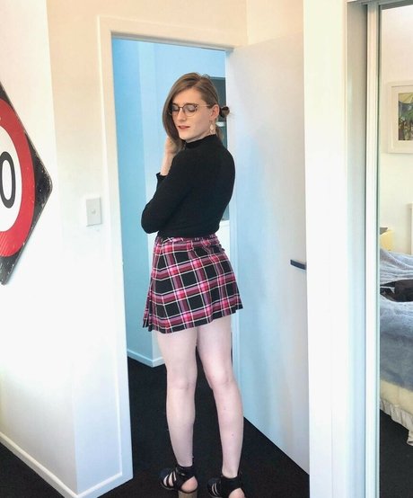 Alice In Wonder1and nus star du porno collection