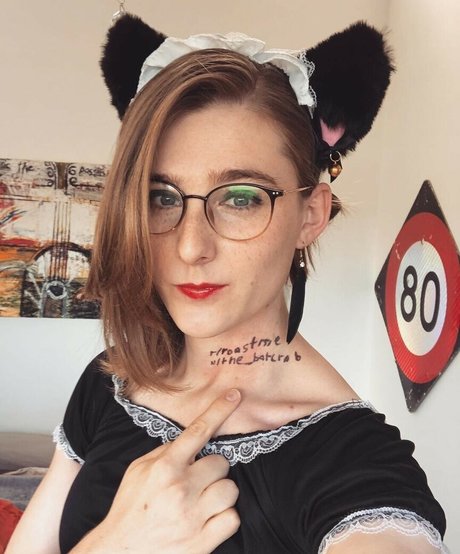 Alice In Wonder1and étoile galerie