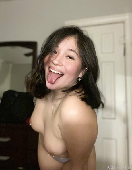 kittyscalling actrice chaude photo