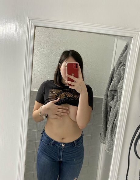 kittyscalling actrice artistique galerie