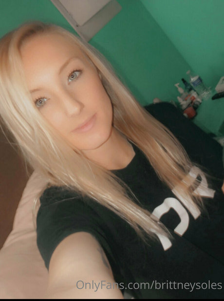 brittneysoles actrice de nus archive