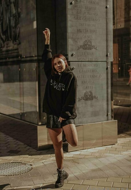 fans de gothique asiatique uniquement nus img