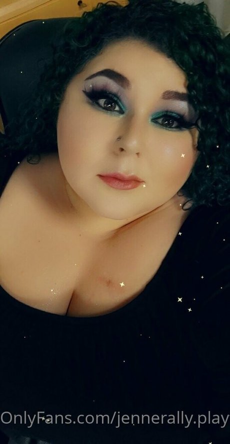 jennerally playful star pornographique des photos