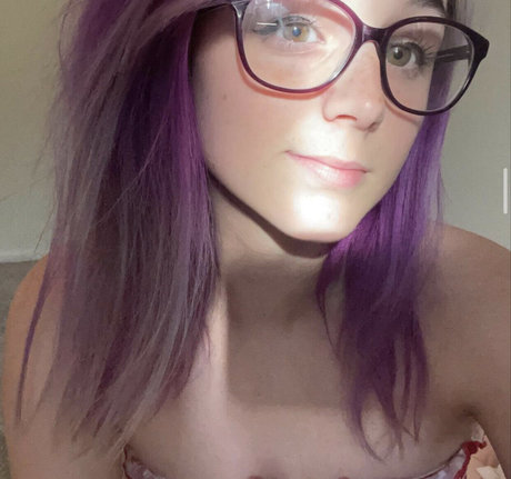 pom-pom girl asiatique onlyfans meilleure qualité photo