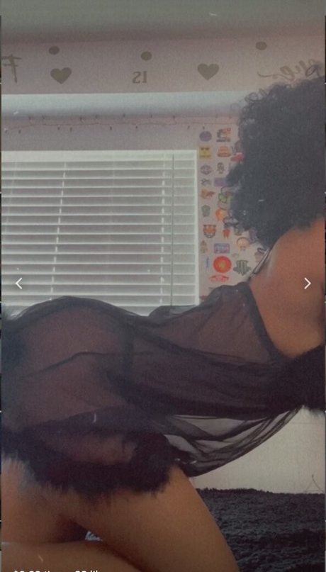 Crazyaniya star du porno chaud photo