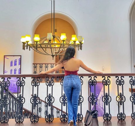 Nimesha Jayarathne jolie actrice images