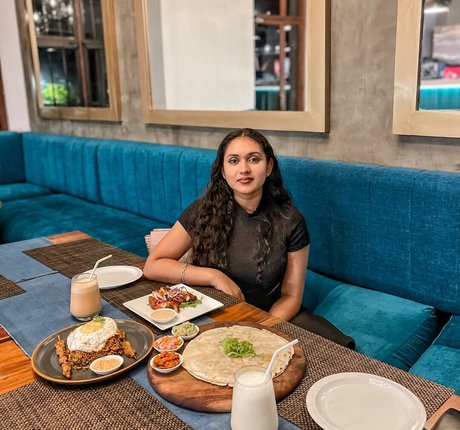 Nimesha Jayarathne jolie actrice archive