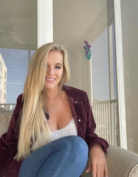 tatouages ​​blonds onlyfans bel art images