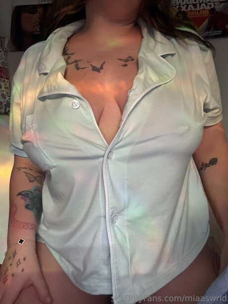 miaaswrld modèle artistique img