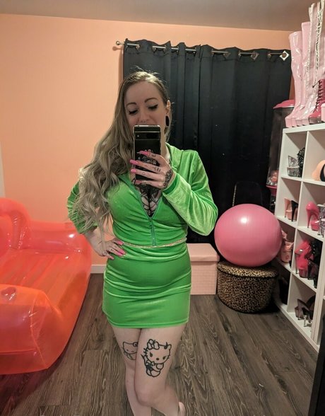 heysweetsophie tease top star photos