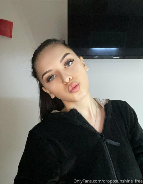 droposunshine free actrice photos