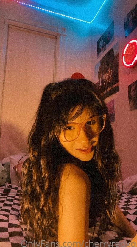 cherryredxo actrice chaude img