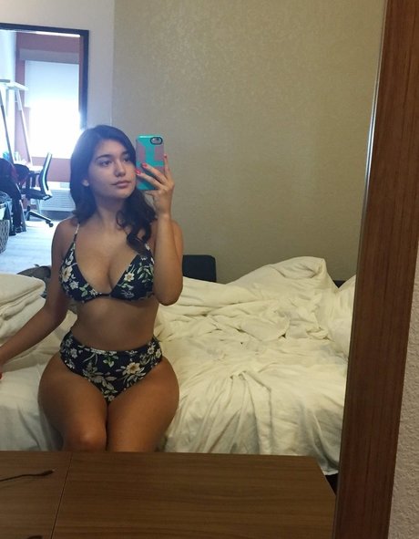 Chloe Medina étoile xxx galerie