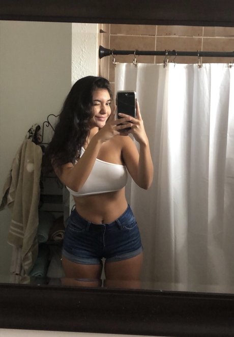 Chloe Medina star du porno xxx galeries