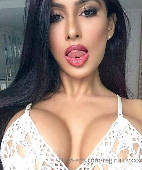 Reginaluvxxx actrice artistique des photos