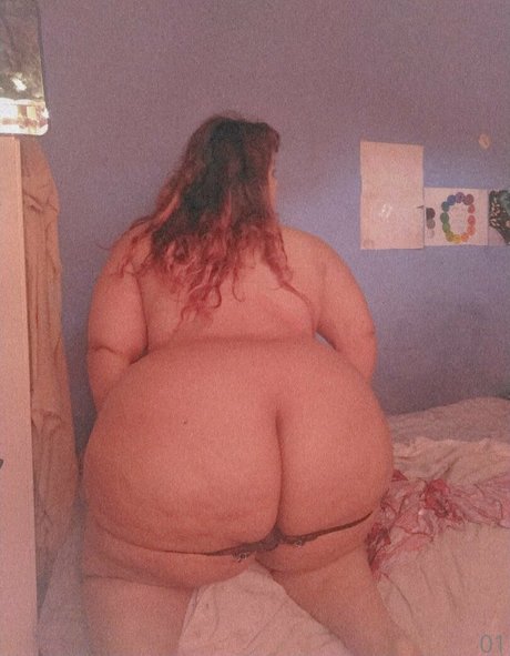 pixie aldi modèle magnifique des photos